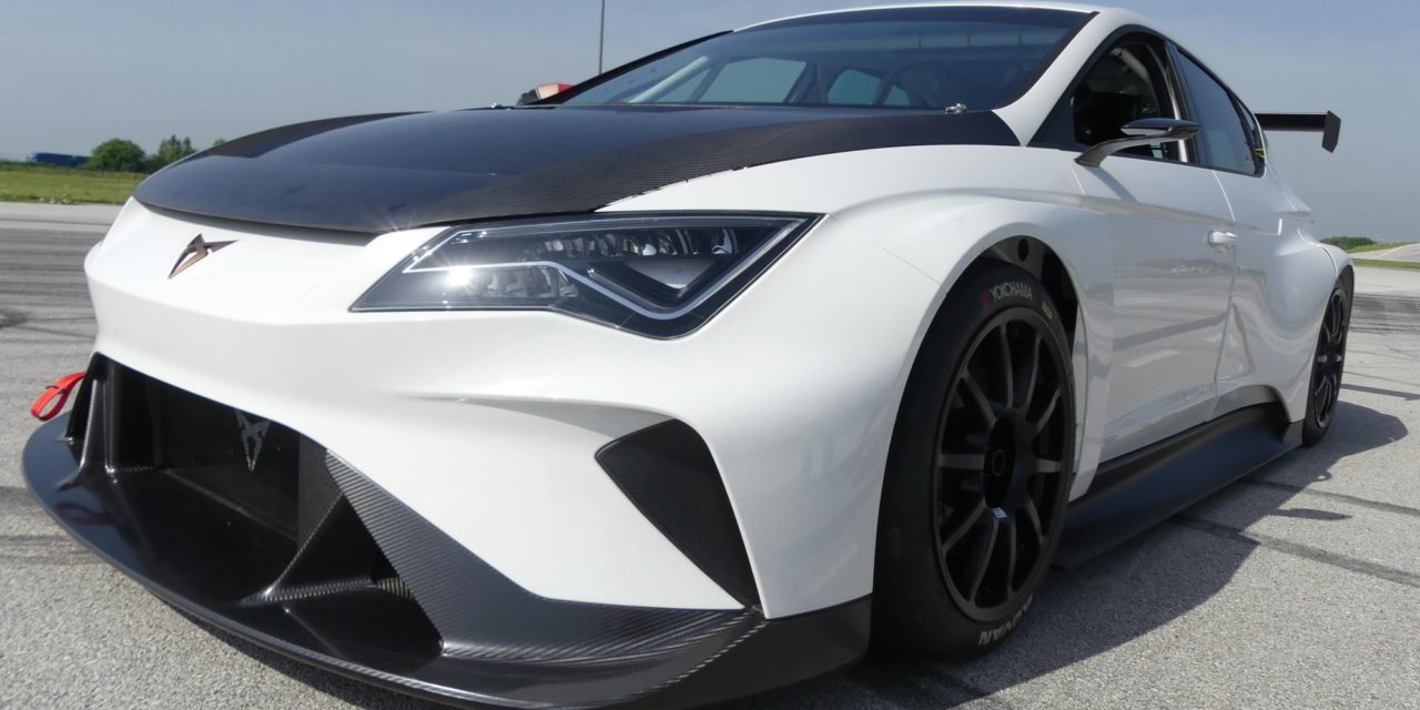 100% ELECTRIC CUPRA E-RACER WITH 680HP HITS TRACK FOR THE FIRST TIME