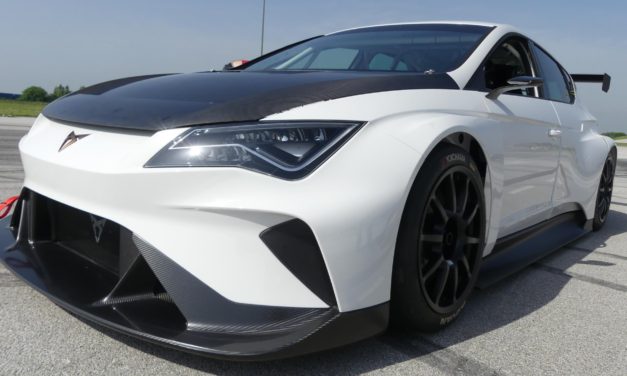100% ELECTRIC CUPRA E-RACER WITH 680HP HITS TRACK FOR THE FIRST TIME