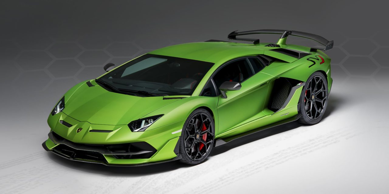 LAMBORGHINI SVJ EUROPEAN DEBUT AT SALON PRIVÉ