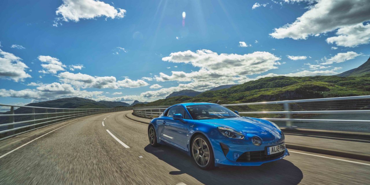 ALPINE A110 ‘LÉGENDE’ ON DISPLAY AND AVAILABLE FOR TEST – DRIVE AT SALON PRIVÉ