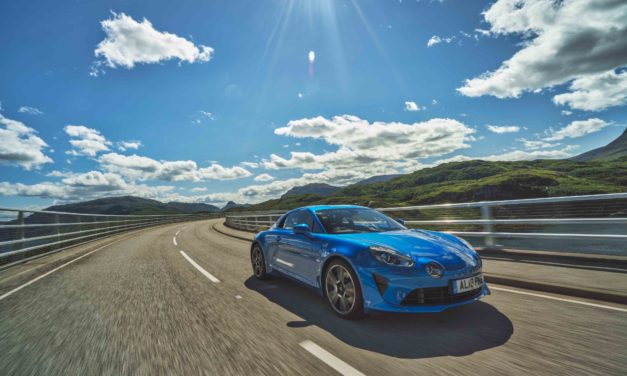 ALPINE A110 ‘LÉGENDE’ ON DISPLAY AND AVAILABLE FOR TEST – DRIVE AT SALON PRIVÉ