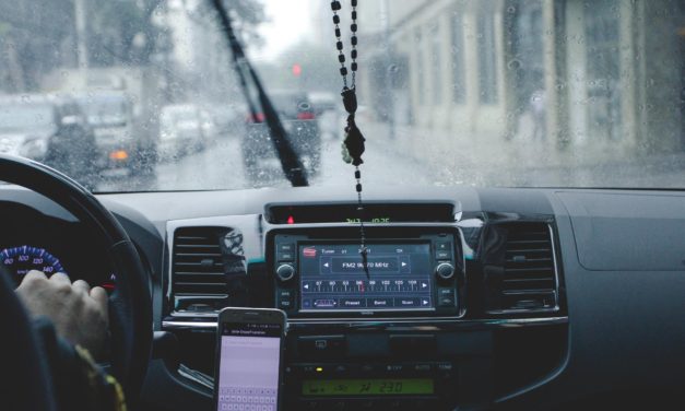 Almost half of drivers struggle to get their heads around in-car tech
