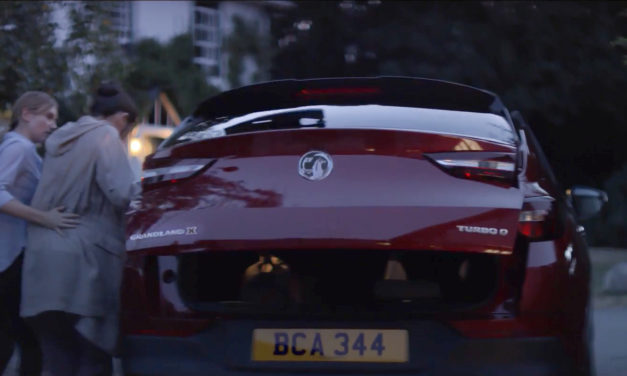 VAUXHALL MOTORS CEMENTS ‘CONFIDENTLY BRITISH’ TERRITORY LAUNCHING ‘KEEPS CALM. CARRIES ON.’ GRANDLAND X ADVERT