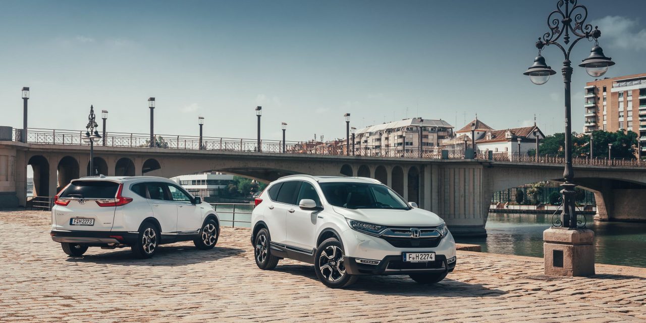 HONDA CONFIRMS PRICING, SPEC AND GRADES FOR CR-V HYBRID