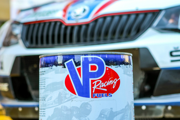 Global motorsport brand agrees distribution deal with Leicestershire business