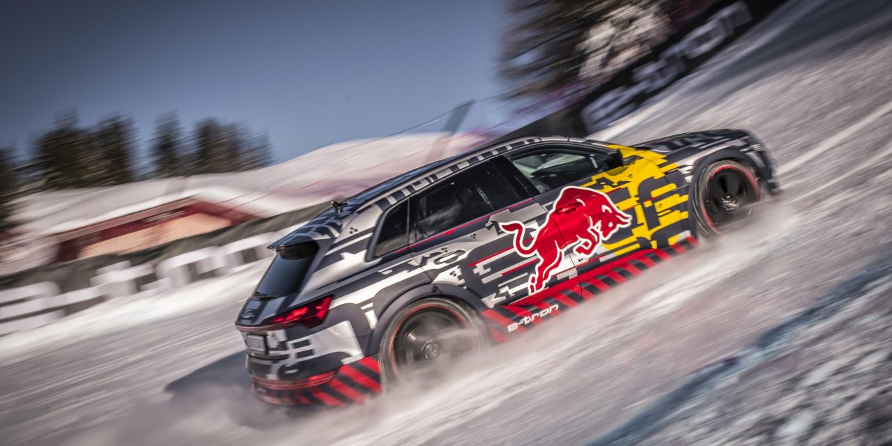 A NEW MEANING TO HIGH VOLTAGE – AUDI E-TRON MAKES POWERFUL ASCENT OF LEGENDARY DOWNHILL SKI COURSE