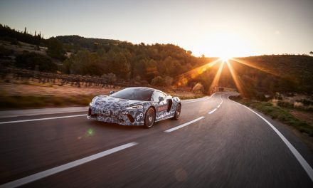 McLAREN READIES RULE-BREAKING ‘GRAND TOURER’