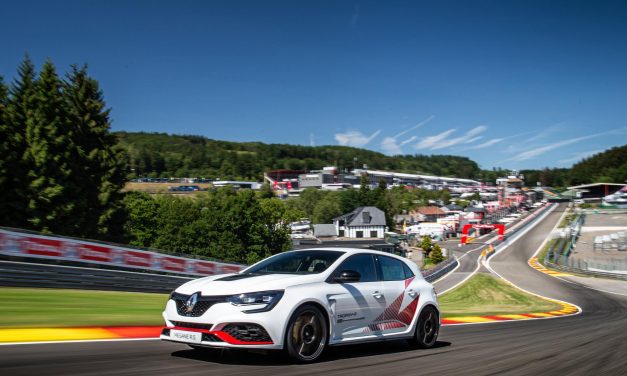 RENAULT MÉGANE R.S. TROPHY-R SETS NEW SPA-FRANCORCHAMPS LAP RECORD