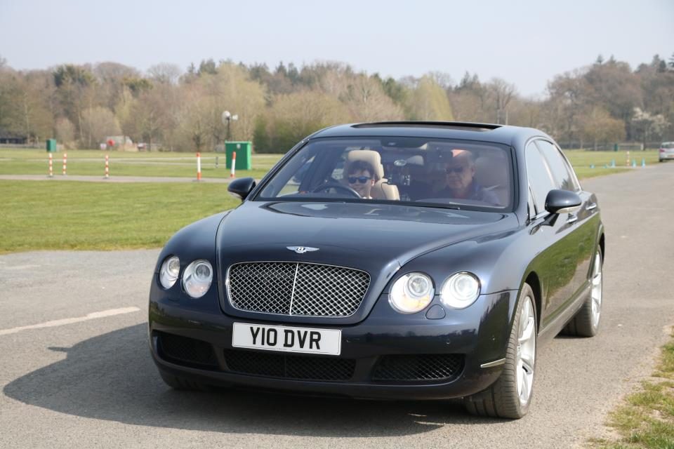 THE LUXURIOUS BENTLEY DRIVING EXPERIENCE – FOR 10-YEAR OLDS