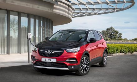 VAUXHALL ANNOUNCES PRICING FOR GRANDLAND X HYBRID4