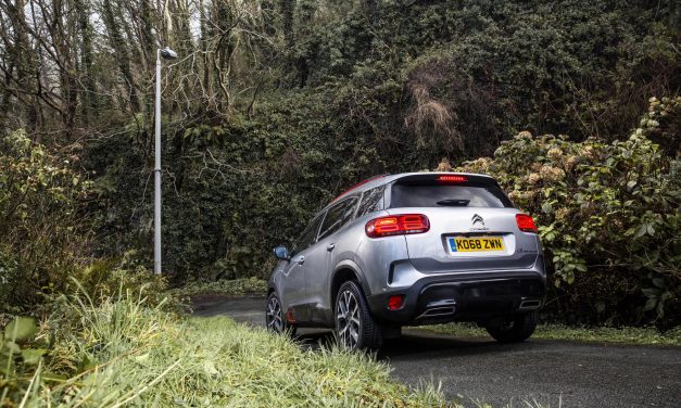 NEW CITROËN C5 AIRCROSS SUV TACKLES THE WORLD’S STEEPEST STREET AND COMES OUT ON TOP