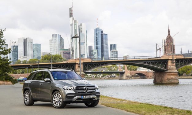 MERCEDES-BENZ GLE 350 DE 4MATIC AND GLC 300 E 4MATIC: NEW THIRD-GENERATION PLUG-IN HYBRIDS