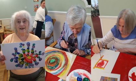 Elderly explore the abstract in National Day of Arts