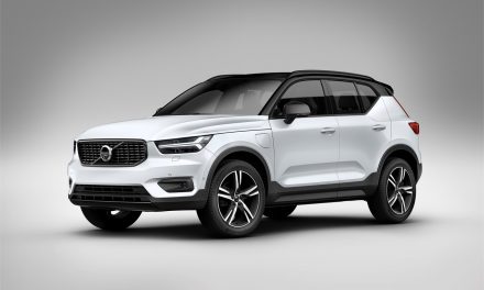 NEW VOLVO XC40 T5 TWIN ENGINE PLUG-IN HYBRID OUTSHINES RIVALS WITH EXCEPTIONAL RESIDUAL VALUES