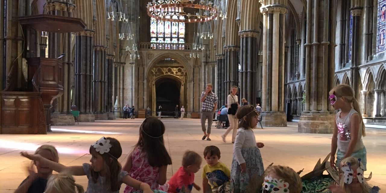 Lincoln cathedral partners with hospice to light up Lincoln this month