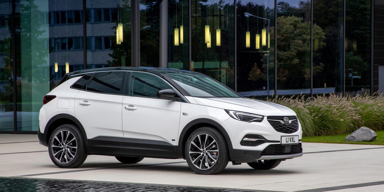 VAUXHALL ADDS GRANDLAND X HYBRID WITH FRONT-WHEEL DRIVE TO SUV RANGE