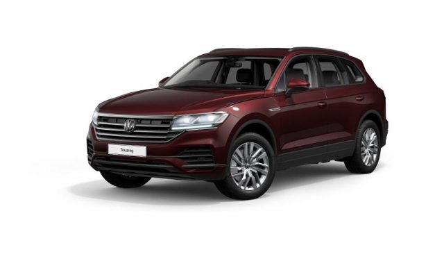 VOLKSWAGEN EXPANDS TECH-FRIENDLY TOUAREG LINE-UP WITH MULTIPLE NEW TRIMS