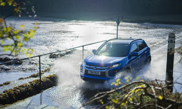 DON’T LET WINTER BLUES CATCH YOU OUT – MITSUBISHI MOTORS AND IAM ROADSMART HAVE THE ANSWER