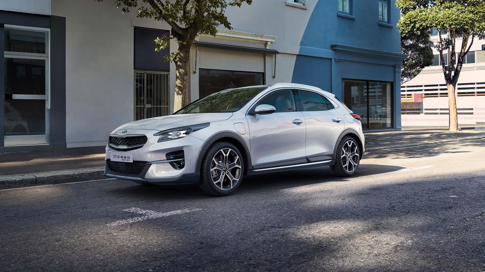 KIA ELECTRIFIES MORE OF ITS LINE-UP FOR 2020