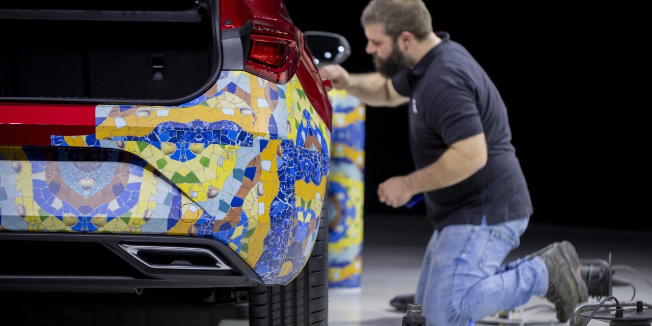 NEW LEON REVEALED IN MODERNISM-INSPIRED CAMOUFLAGE