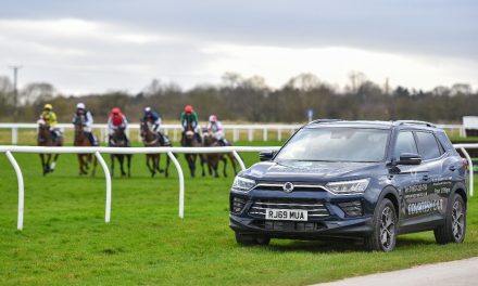 SSANGYONG YORK SPONSORS WETHERBY RACECOURSE