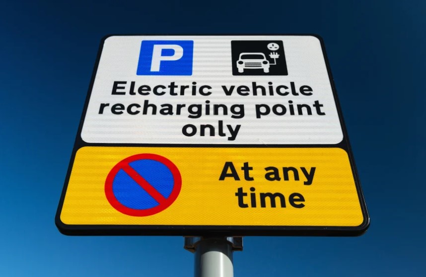 Petrol and diesel car sales ban brought forward to 2035 – RAC statement