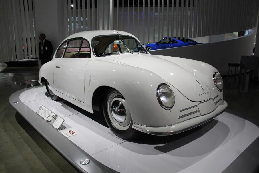 GENEVA MOTOR SHOW GIANTS: BEST INVESTMENTS
