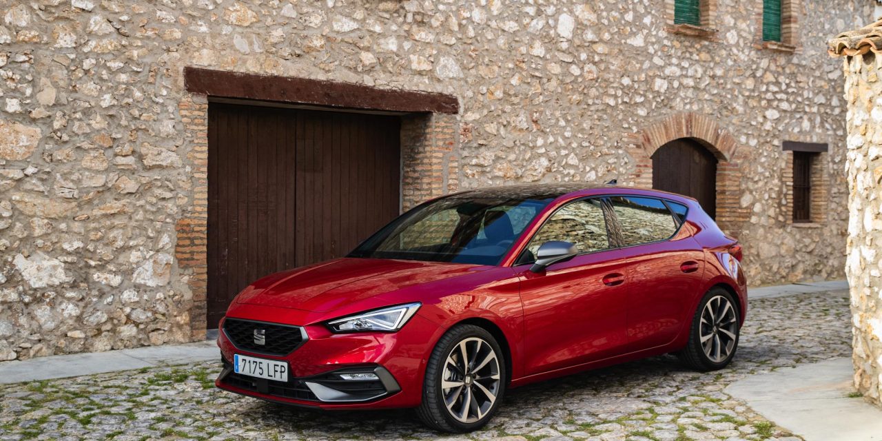 FIRST DYNAMIC IMAGES OF THE ALL-NEW SEAT LEON