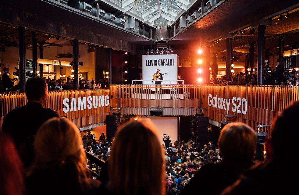 Lewis Capaldi Delights Onlookers with Pop-up Market Gig