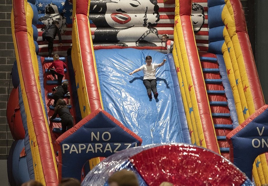 HUGE NINJA COURSE REVEALED FOR LEICESTER INDOOR INFLATABLE EVENT