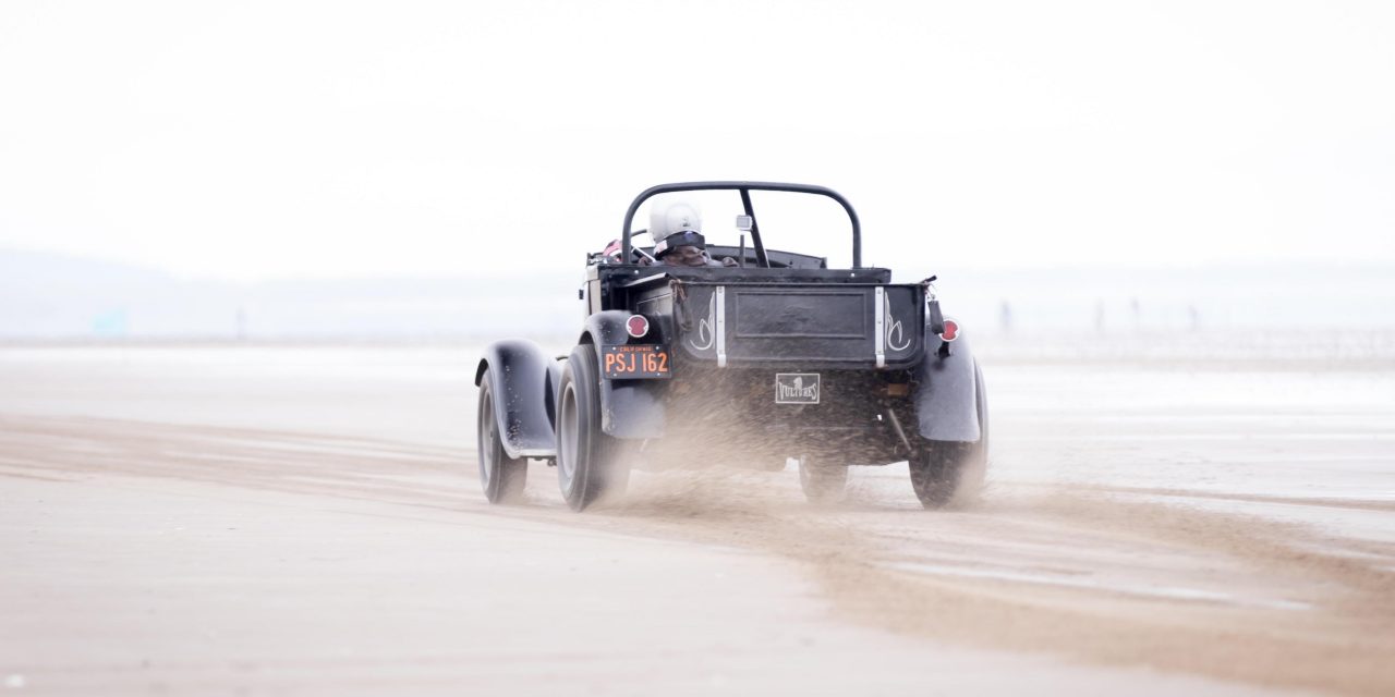 HOT RODS AND ‘THE SPEED OF SAND’ AT LONDON CONCOURS 2020
