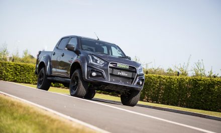 PUT SOME COLOUR IN YOUR LIFE WITH THE ISUZU D-MAX XTR COLOUR EDITION