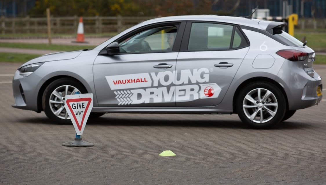 TOP TIPS FOR GREENER DRIVING THIS WORLD ENVIRONMENT DAY – UK MOTORISTS UNSURE HOW TO BE ECO-FRIENDLY BEHIND THE WHEEL