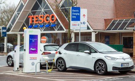 VOLKSWAGEN, TESCO AND POD POINT REACH MILESTONE AS 200TH STORE GETS FREE ELECTRIC VEHICLE CHARGERS
