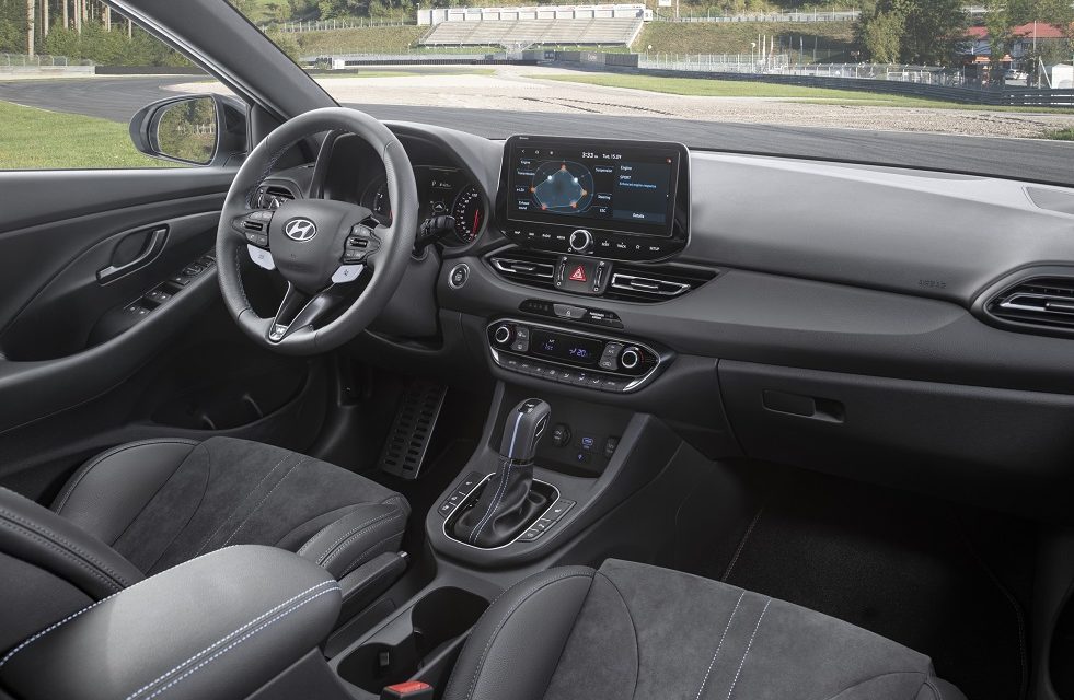 SHIFT THE MOMENT: NEW HYUNDAI i30 N ENHANCED FOR MAXIMUM DRIVING FUN