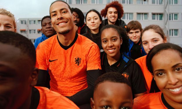 Fearless Oranje Show Teeth