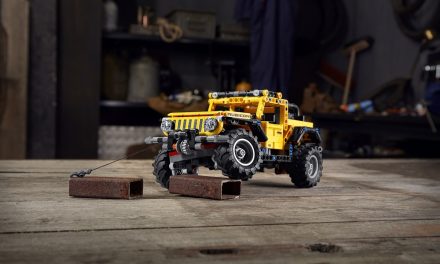 Make the whole world your playground with the new LEGO® Technic™ Jeep® Wrangler
