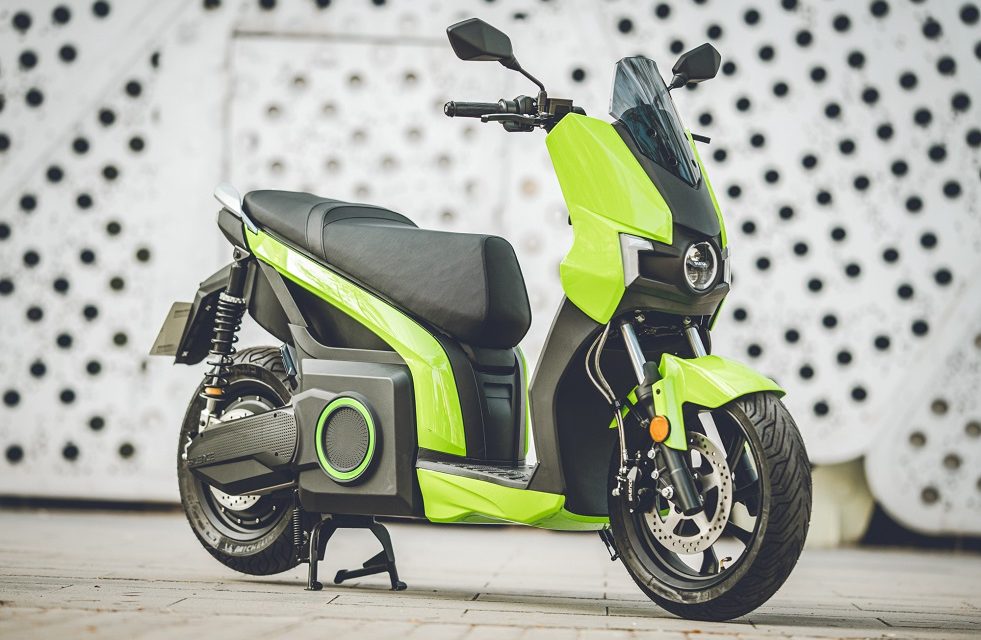 Silence please! New e-moto scooter joins UK electric revolution