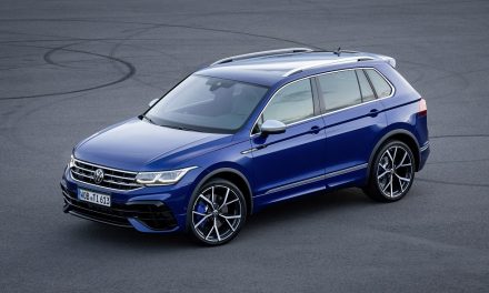 Powerful, purposeful, practical: the Tiguan R opens for order to UK customers