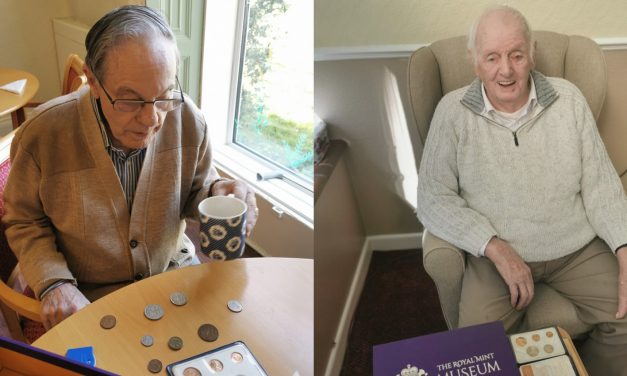 Residents enjoy Royal Mint “museum in a box”