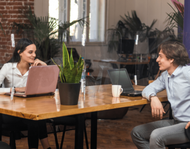 To help prepare the workplaces in the United Kingdom, Driver Bubble™ launches the new ‘Driver Bubble Desk Guard’