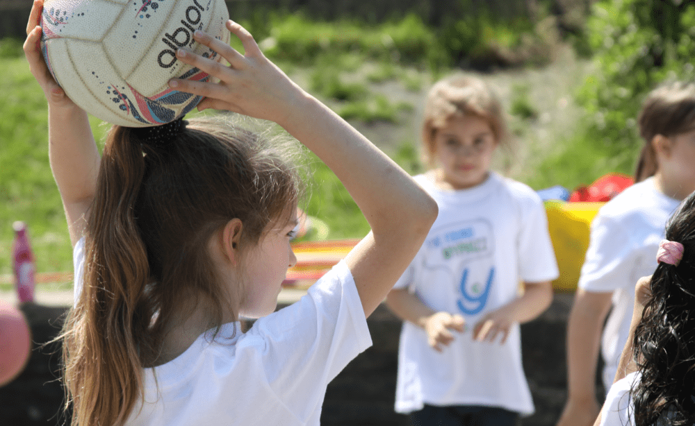 Olympic sprinter collaborates with myphizz to boost physical and mental wellbeing in schools in East Midlands