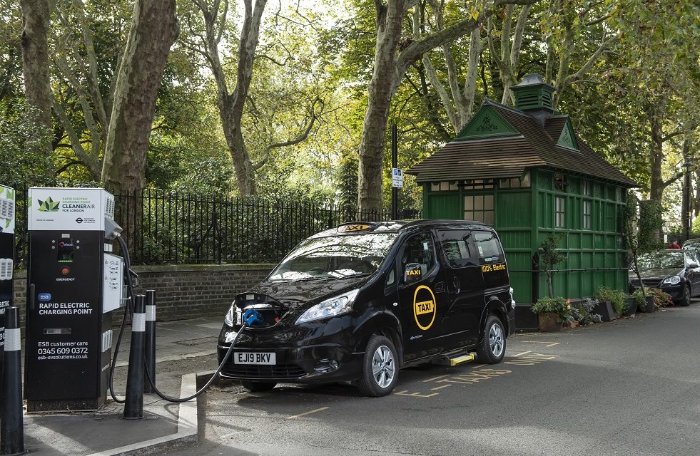 Dynamo Motor Company powers the future with world’s first fully electric Black Cab and confirms commitment to UK manufacturing and growth with latest fundraiser