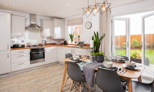 MANSFIELD HOMEBUILDER CELEBRATES 100TH MOVE-IN AT GROWING COMMUNITY