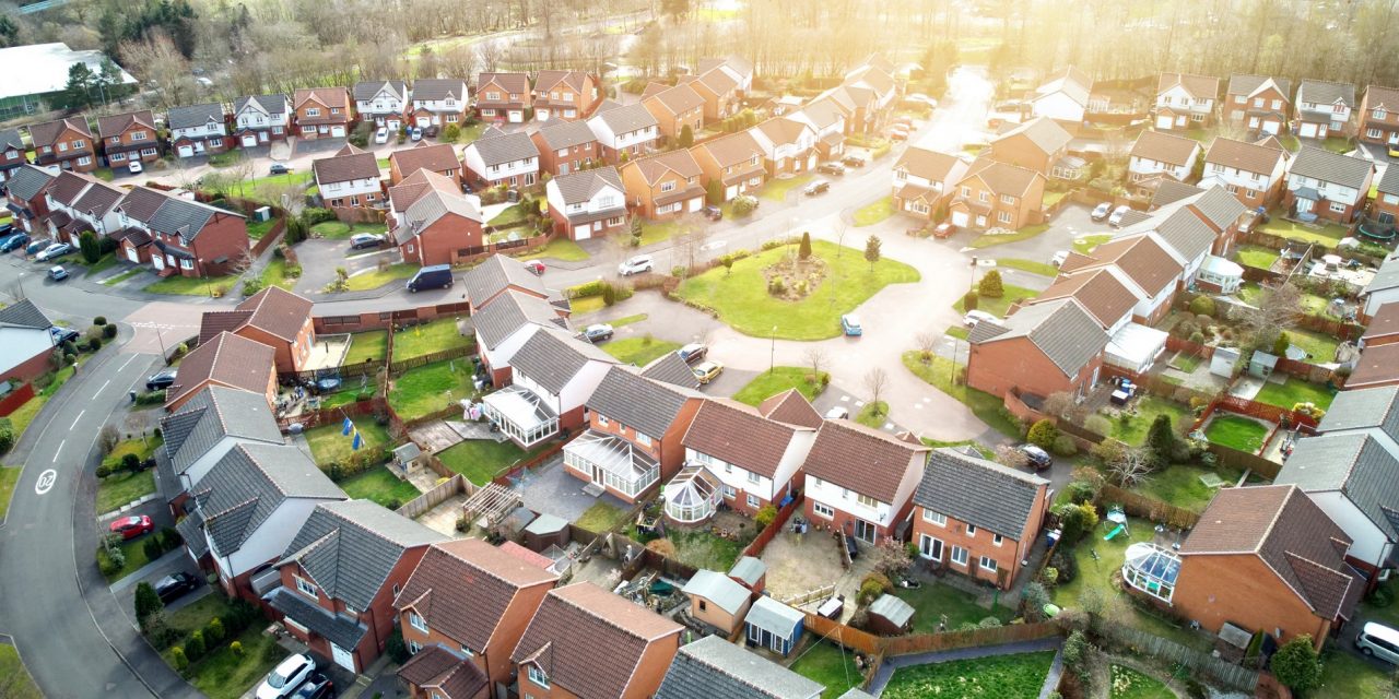 A south-facing garden could increase your property value by over £175k in East Midlands