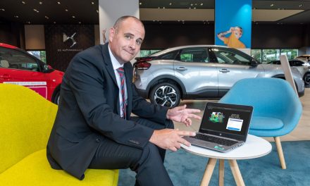 BRISTOL STREET MOTORS DERBY CITROEN ADOPTS SIGN LANGUAGE SERVICE
