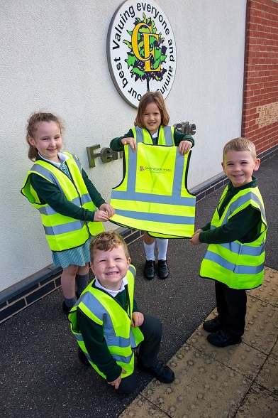 NOTTINGHAMSHIRE HOMEBUILDER HELPS PUPILS LOOK ON THE BRIGHT SIDE FOR WALK TO SCHOOL MONTH