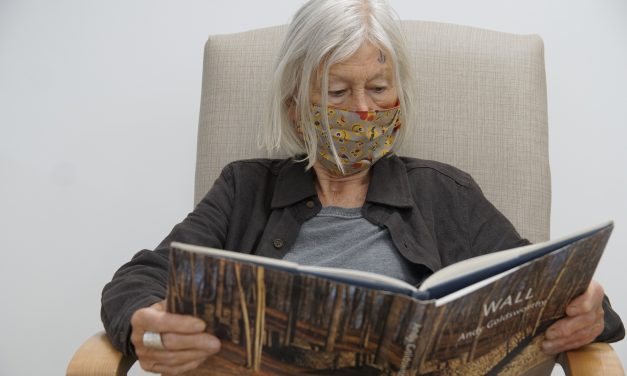 Derbyshire artist featured on TV’s ‘Four in a Bed’ rediscovers her freedom after life-changing cataract surgery