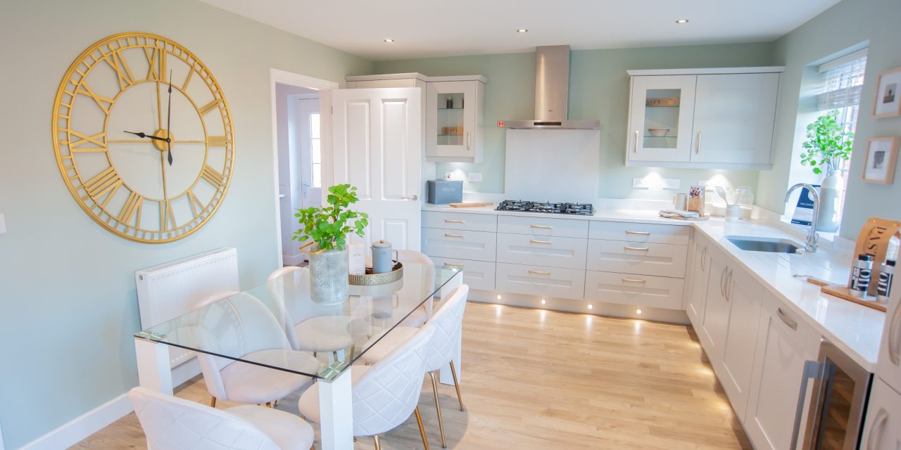 DERBYSHIRE HOMEBUYERS CAN ROCK AROUND THE CHRISTMAS TREE IN THEIR DREAM PROPERTY