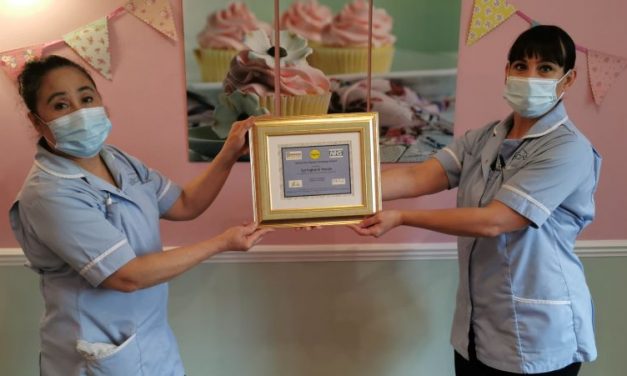 Dignity award received by Chesterfield care home